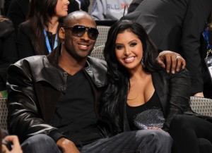 Kobe y Vanessa Bryant. Copyright 2010 NBAE (Photo by Nathaniel S. Butler/NBAE via Getty Images)